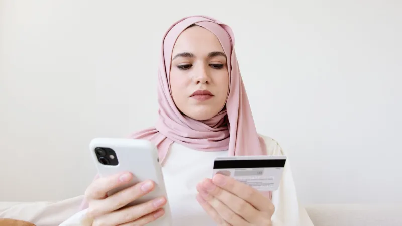 Génération débrouillarde : les astuces shopping des 18-30 ans marocains pour avancer sans se ruiner