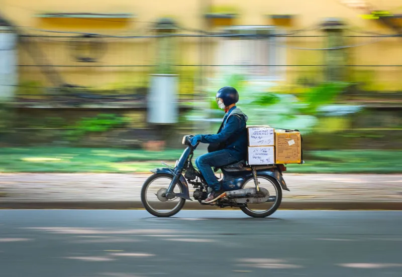 Pourquoi votre colis met deux jours de plus à arriver selon où vous habitez au Maroc